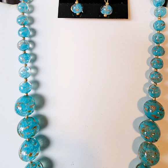 Vintage Venetian Bead Necklace & Matching Earrings Newly Cleaned & Restrung - Picture 3 of 4